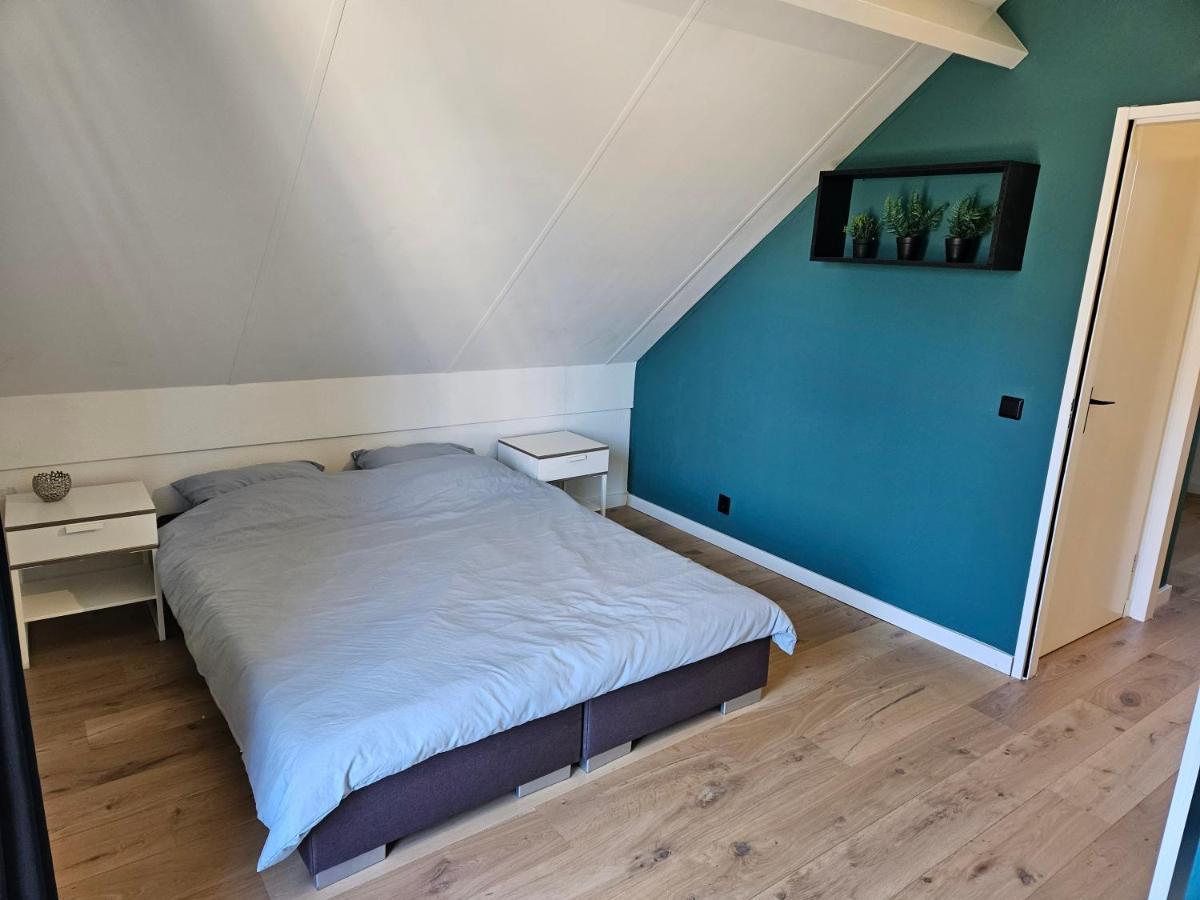 7 Person House With Garden, Firepit, Swimming Lake, Hammock, Child Friendly, In- And Outside Playground, Slide, And Great Coffee Ewijk 외부 사진